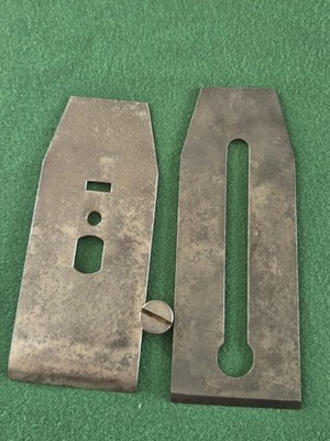 STANLEY RULE & LEVEL Co. #4-1/2 WOODWORKING PLANE 2-3/8'' ''BLADE & CHIP BREAKER ''