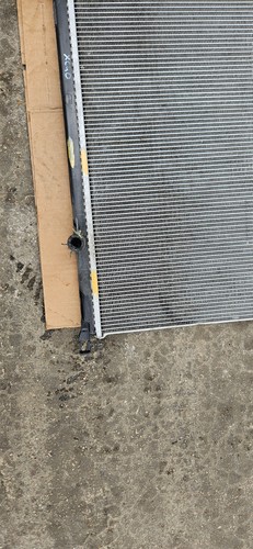 VOLVO XC40 2021 2.0 PETROL LOW TEMPERATURE RADIATOR 31686019 - Picture 3 of 8