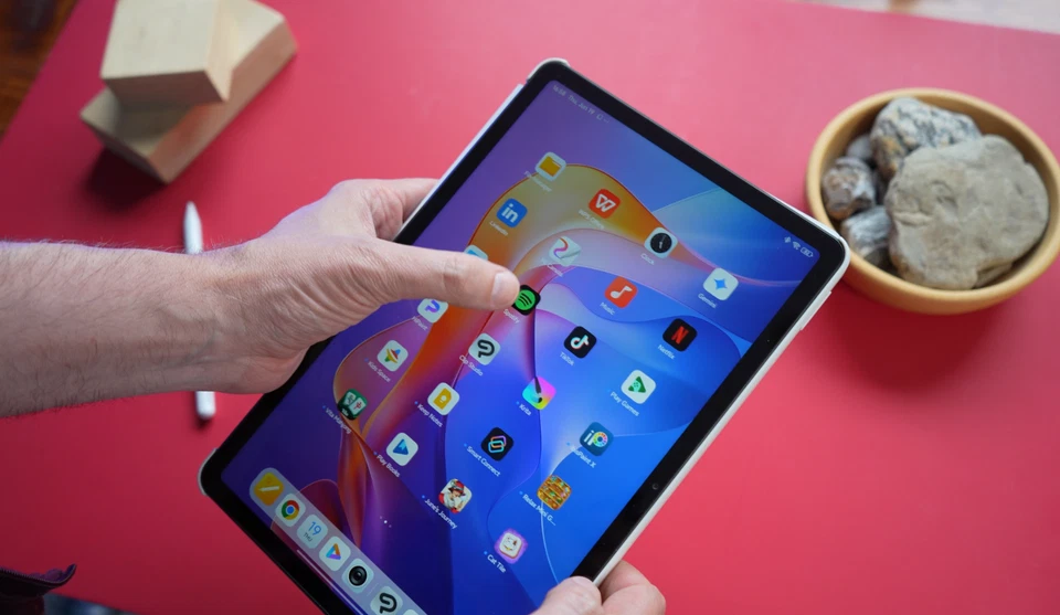 Xiaomi Redmi Pad 2 256GB 8GB RAM WiFi Solo Versión Global - Gris Grafito Foto 2 de 4