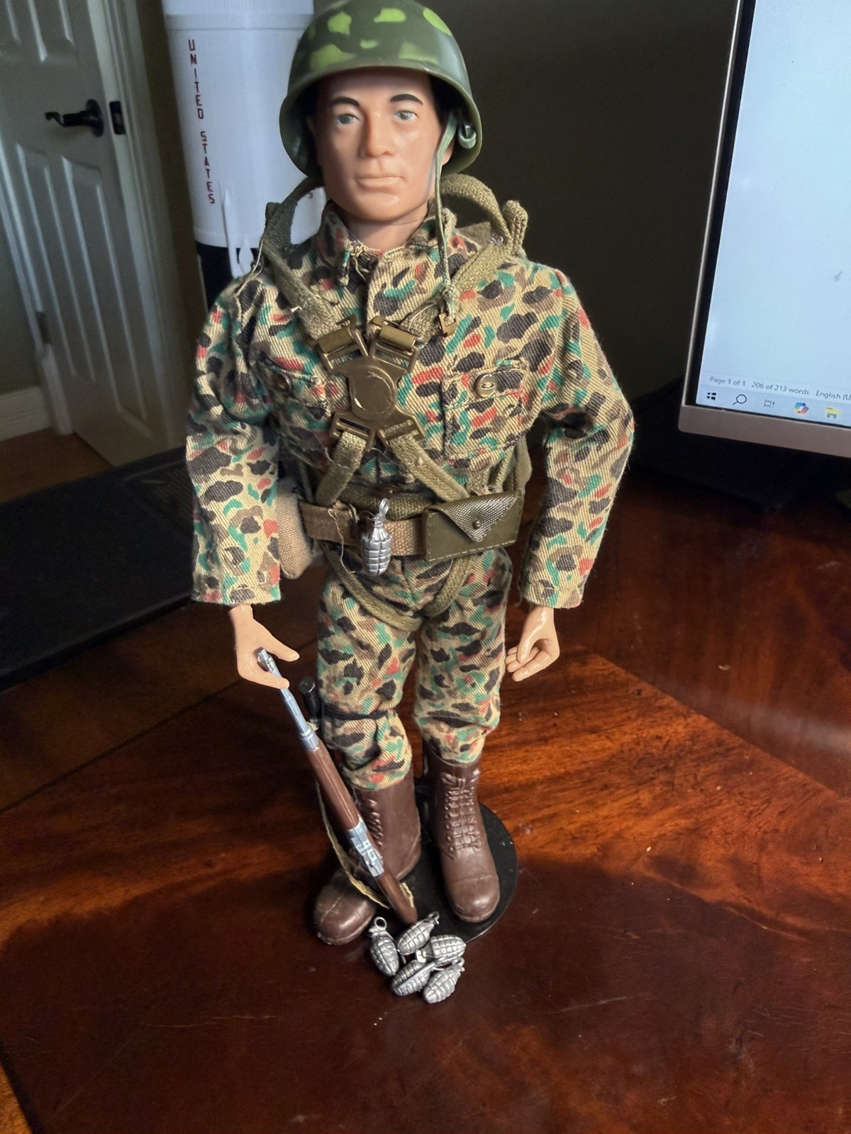 Vintage 1964 GI Joe - Paratrooper Set - Excellent
