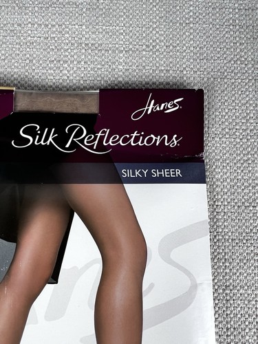 NUEVAS Pantimedias Transparentes Sedosas Hanes Silk Reflections De Colección Talla CD NATURAL - Imagen 3 de 8