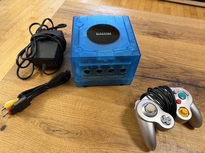 Nintendo GameCube Iced Blue LED Mod PicoBoot Swiss SD2SP2 256GB