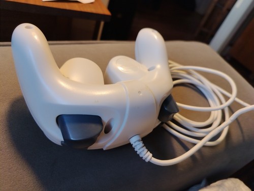 Game Stop GameCube Controller - Picture 3 of 5