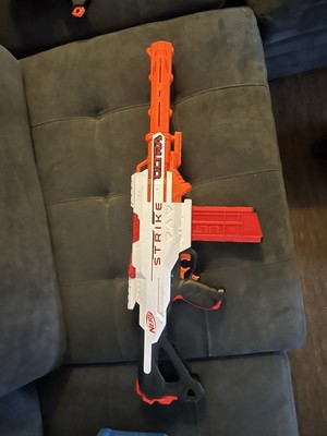 Nerf Ultra Strike Blaster Gun with 10 Nerf AccuStrikeDarts - Multicolor (F6024)