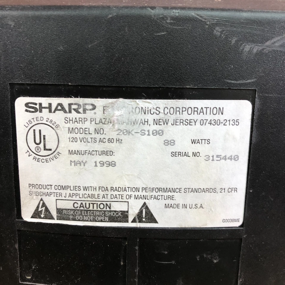 1998 Sharp 20K-S100 20” CRT TV Curved Screen Color Retro Gaming Front Inputs - Image 4 of 4