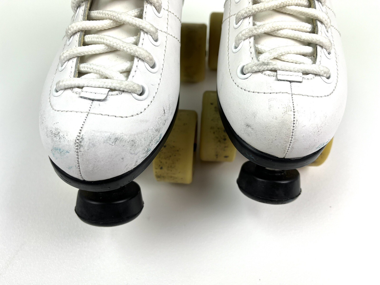 Riedell Carrera Roller Skates Size 4 womens Speed Skates artistic bones