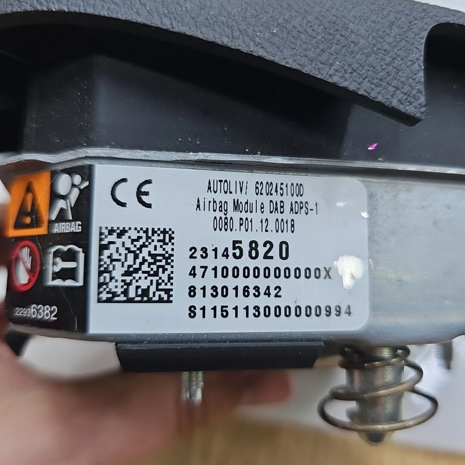 CHEVROLET CHEVROLET MALIBU 2013 2014 2015 OEM BLACK LEFT DRIVER STEERING WHEEL - Image 3 of 3