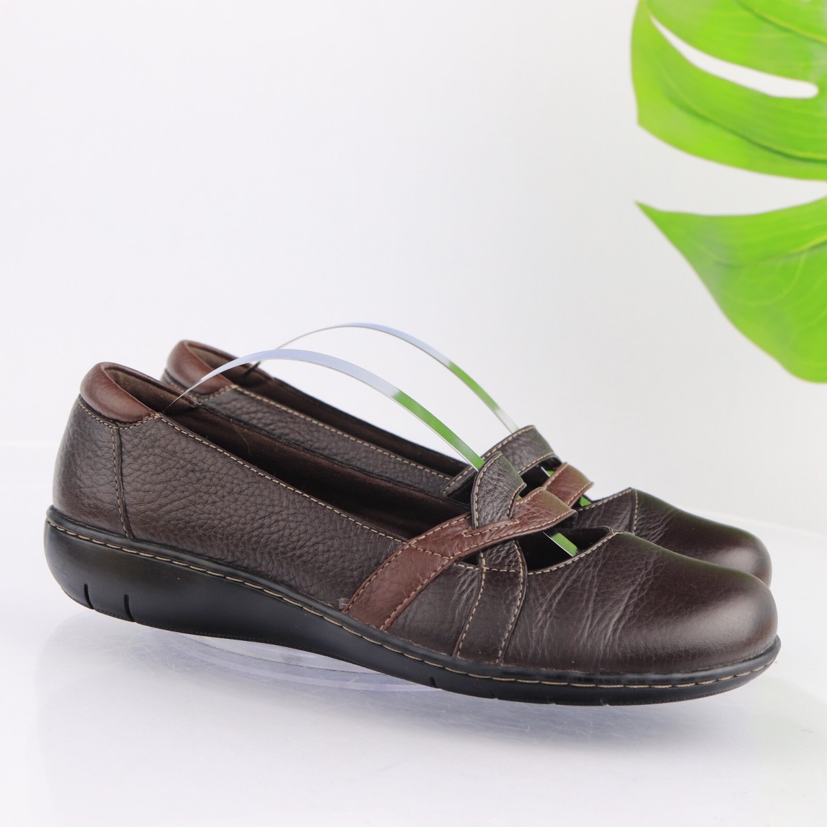 Clarks Womens Sixty Cruise Mary Jane Flat Size Brown Leather