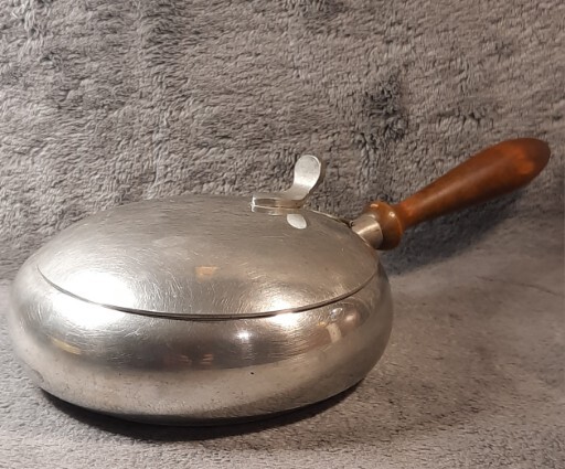 Vintage Stieff Pewter Silent Butler with Wood Handle 5"×10" Small P20-5