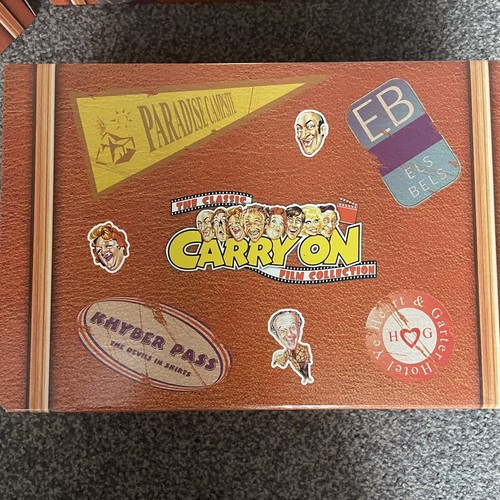 Carry on VHS Collection X30 In Presentation Boxes All Video tapes Sealed As New - Imagen 9 de 9