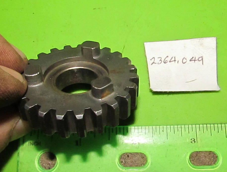 Transmisión Montesa La Cross 250 tercera marcha p/n 23.64.049 # 2 23M 1966-1967  Foto 3 de 3