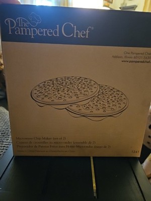 The Pampered Chef  Microwave Chip Maker 2 Pc.