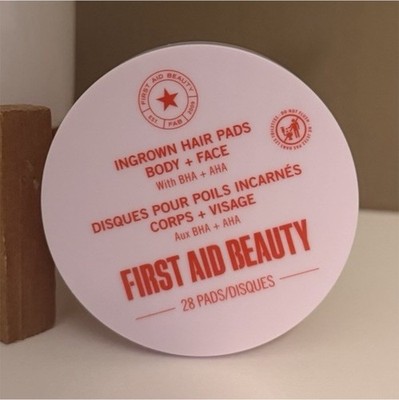 First Aid Beauty Ingrown Hair Pads BHA AHA Body Face Unisex 28 Pads