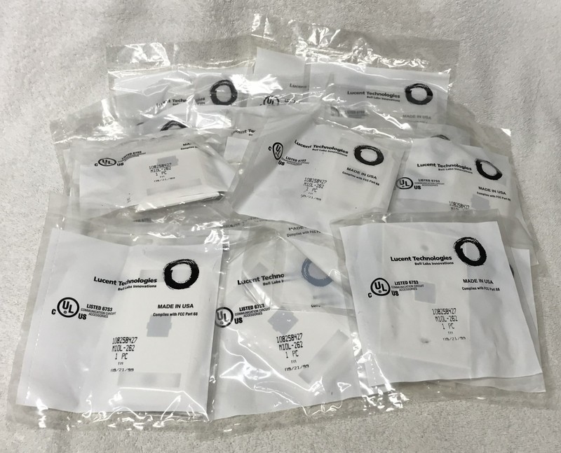 19 (Nineteen) New LUCENT Technologies Model M10L-262 / 108258427 WHITE Faceplate