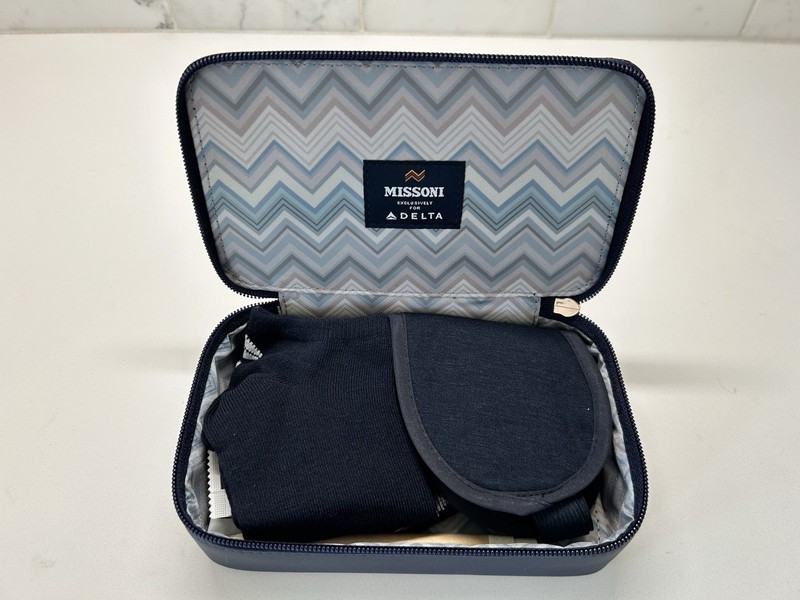 Brand New Complete Missoni Overnight Kit Delta Airlines Business Class - Two