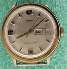 C1577 mens 1975 Timex Manual Wind Movement Vintage Watch Parts lot