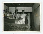 #  20 OLD WW2 MILITARY PHOTO SOLDIERS W/ CAPTURED JAPANESE FLAG SNAPSHOT