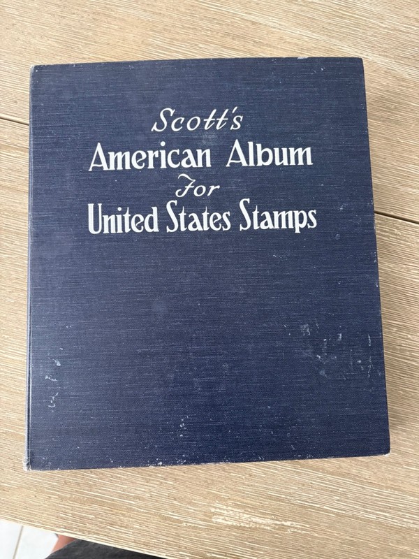 The American Album For United States Stamps Scott Publication HC 1946 182 Stamps