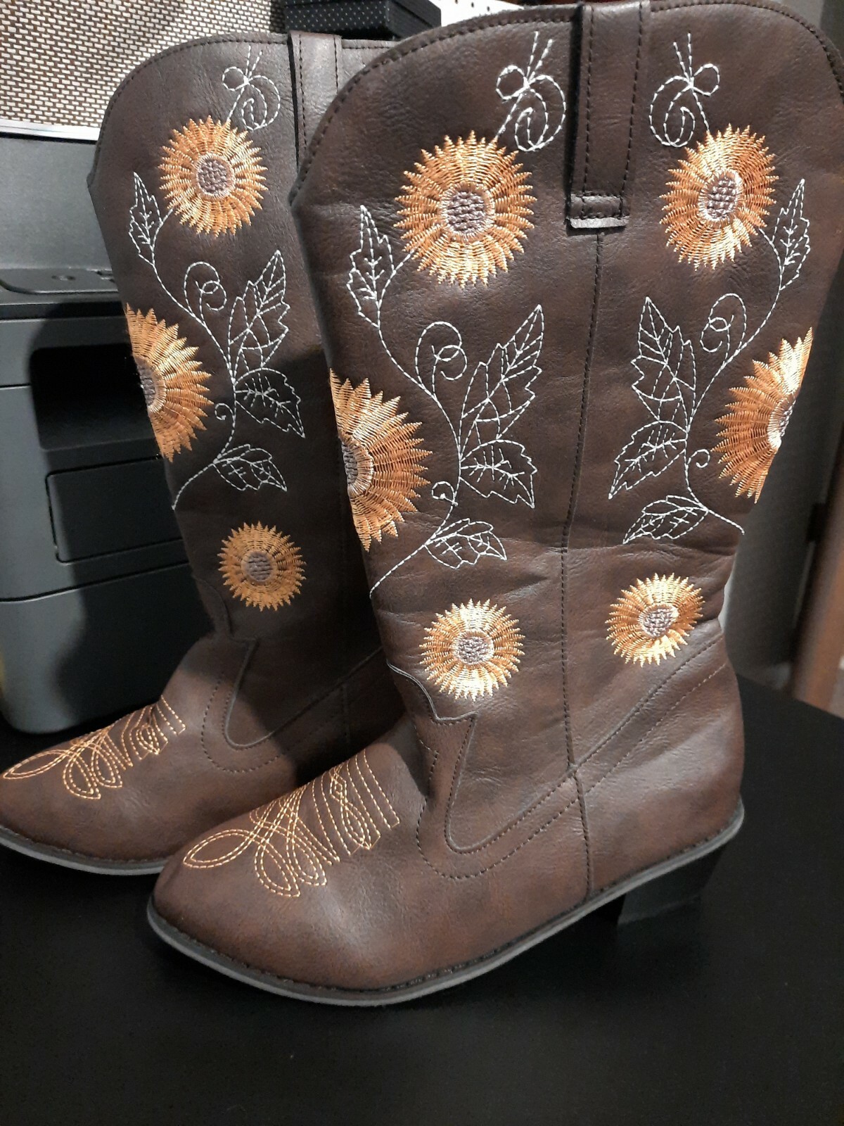 Sunflower Custom Embroidered Brown Leather Boots Wome… Gem