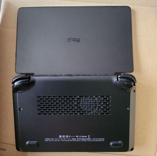 GPD WIN Mini 2023 Ryzen 7 7840U 32GB/2TB UMPC Used - Afbeelding 3 van 4
