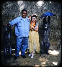 Tourist woman with native man Hawaii -  Vintage Stereo Realist slide #413