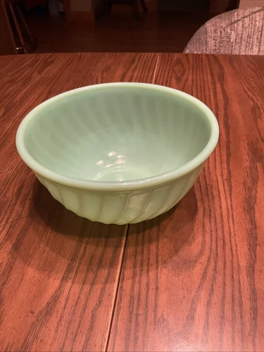 Fire King Jadeite Swirl Oven Ware Mixing Bowl Green Glass USA Vintage 7.5”