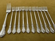 (11)Distinction Deluxe Stainless Oneida MANSION HALL Cocktail Forks + Dinner