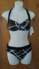 NEW NWT 2 PC CARMEN MARC VALVO BIKINI SWIMSUIT SMALL HALTED TOP