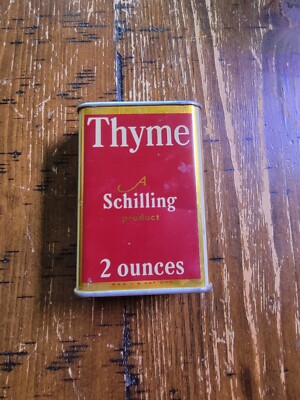 vintage Schilling Thyme 2 Ounce Spice Tin 1933 full