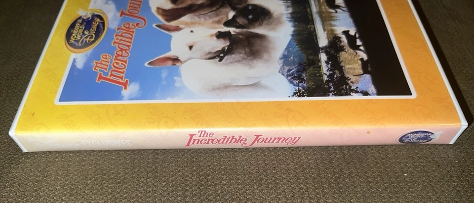 The Incredible Journey (DVD, 1963) Disney Movie Club Exclusive OOP - Image 4 of 4