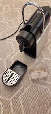 DeLonghi Kaffeemaschine Pixie EN 125 Kapselmaschine Nespresso teildefekt