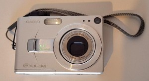 Casio Exilim EX-Z40 Digital Camera with case, no Charger , Working