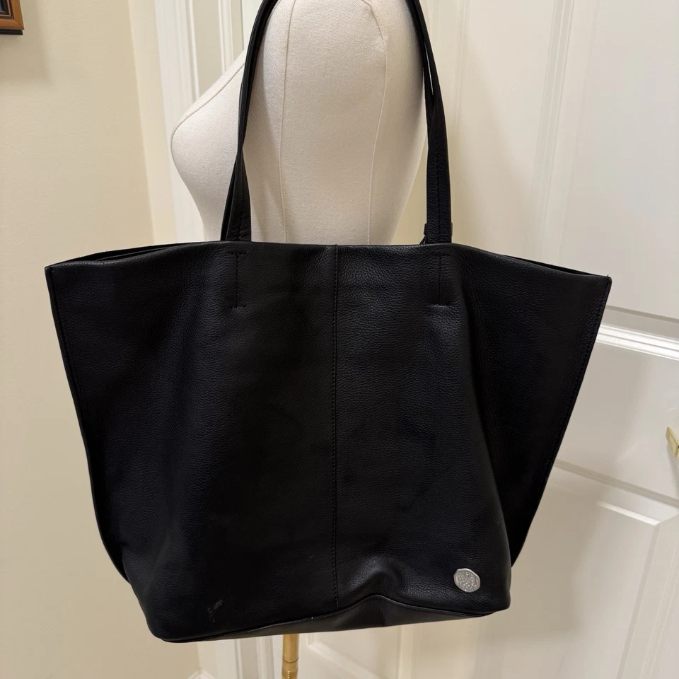 Bolso de Mano Vince Camuto Cuero Negro/Gamuza, Pistola Metal Ojales Acentos Foto 4 de 4