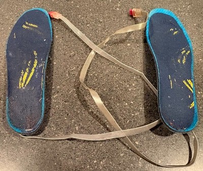 Hotronic Heating Elements with Insoles older red 3 bar connectors 9 1/2 inches