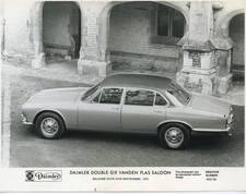 Daimler Double Six Vanden Plas Saloon  original press photograph 2