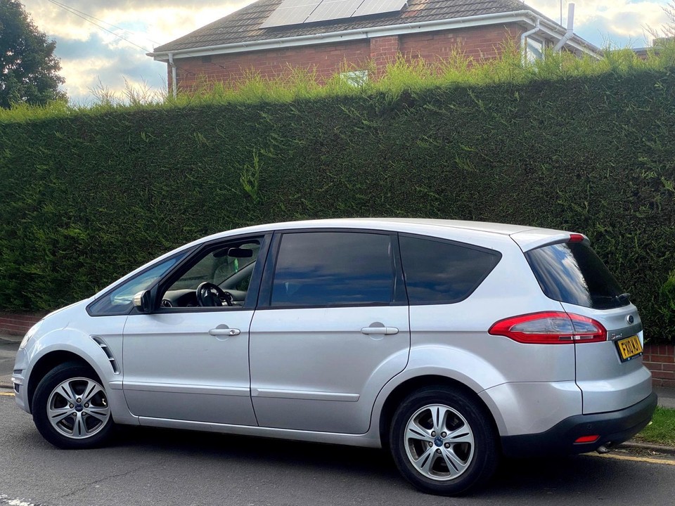 LEFT HAND DRIVE 2010 FORD SMAX 2.0 PETROL [UK REGISTERED] ULEZ FREE