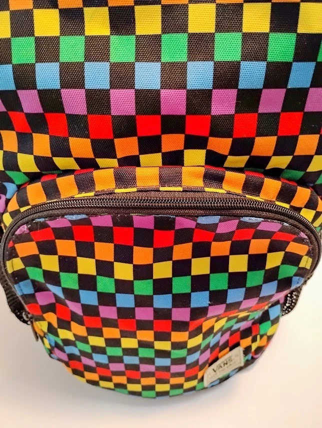 范斯品牌彩虹方格板背包/书包 — 第 2/4 张图片