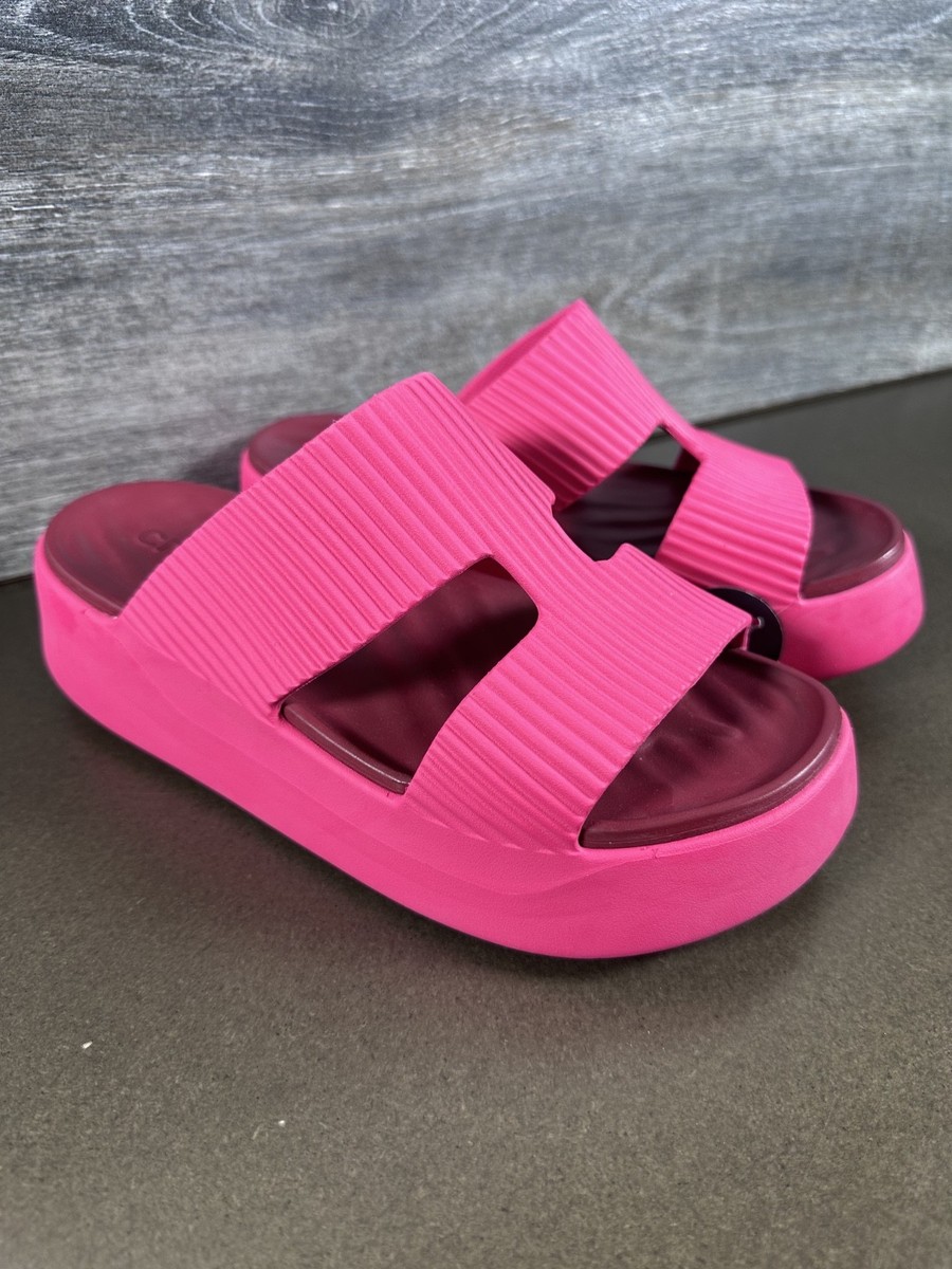 Crocs Women's Getaway Groove Platform Sandals - Dragon Fruit Pink