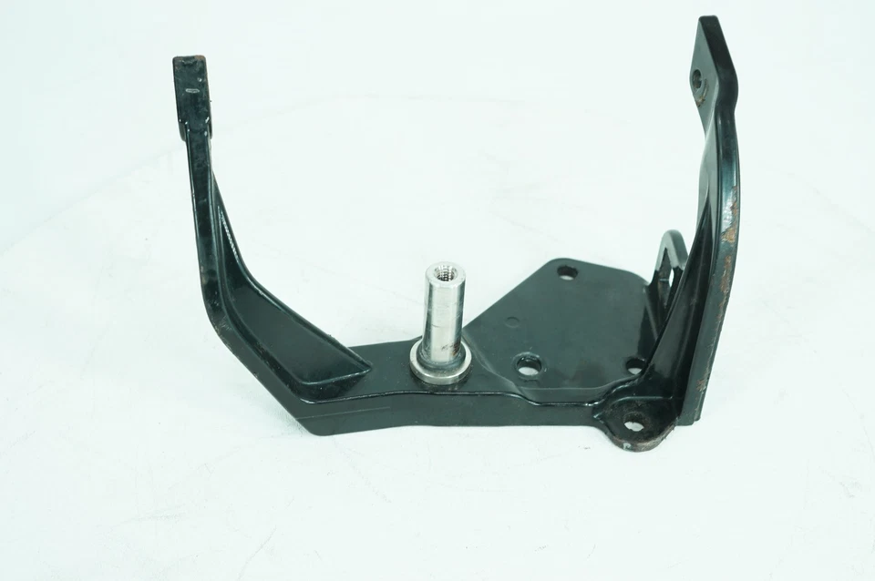 Harley Softail Fat Boy 2004 FLSTFI FABRICANTE DE EQUIPOS ORIGINALES 1 soporte de montaje de estribo derecho 42431-00 Foto 3 de 4