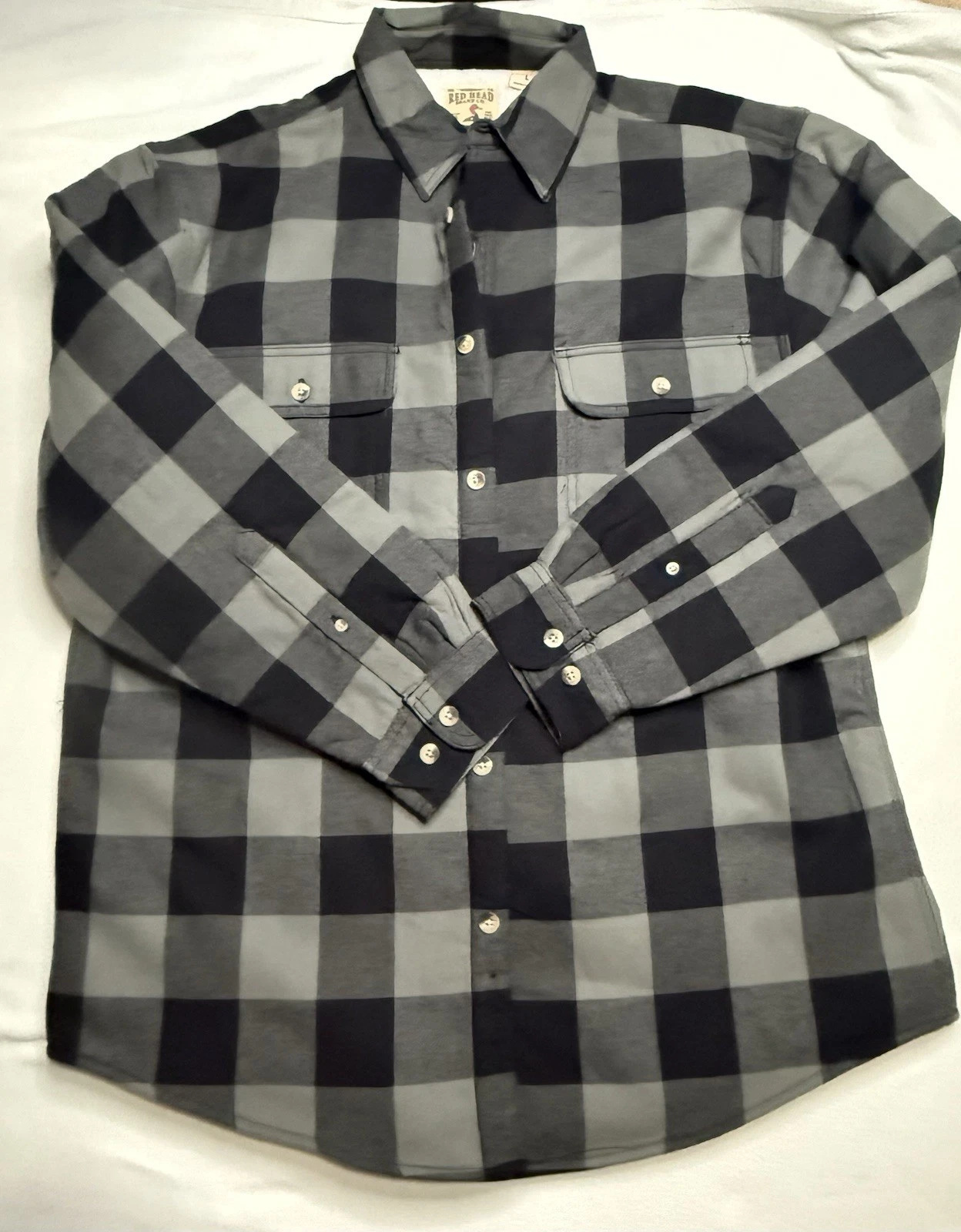 REDHEAD-Men’s LARGE Long Sleeve Flannel Shirt- Green and Black.