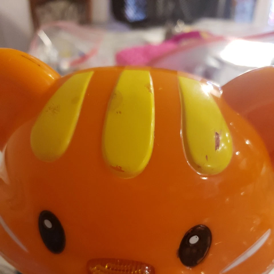 Vtech Catch-Me-Kitty Interactive LearningToy 6" Long Orange Cat Moving/Light Up - Image 2 of 4