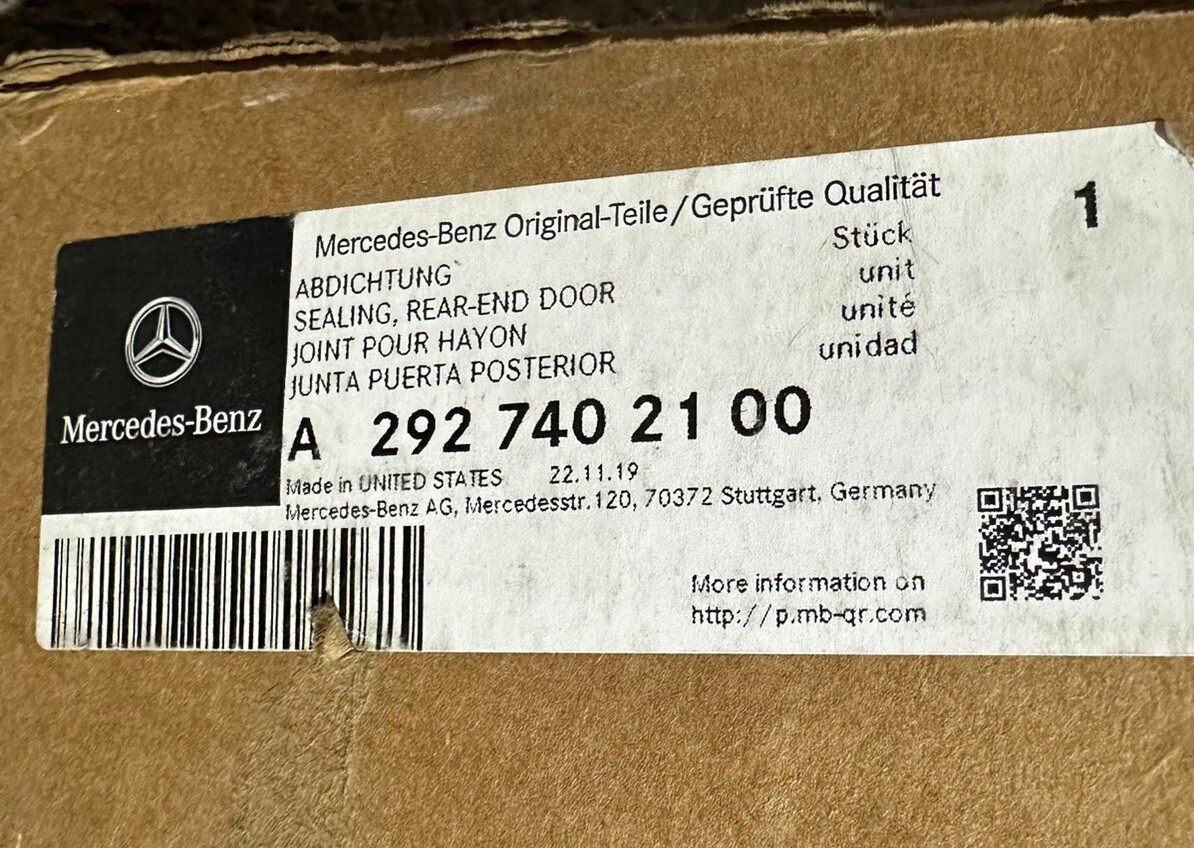 MERCEDES-BENZ GLE C292 Rear Panel Door Sealing A2927402100 NEW GENUINE image 2
