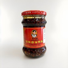 LaoGanMa Crispy Chili in Oil - Cinese Salsa di Olio Piccante - 210g