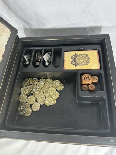 Dread Pirate Board Game Bookshelf Edition Chest Style Box Missing 1 Ship - 第 2/9 張圖片