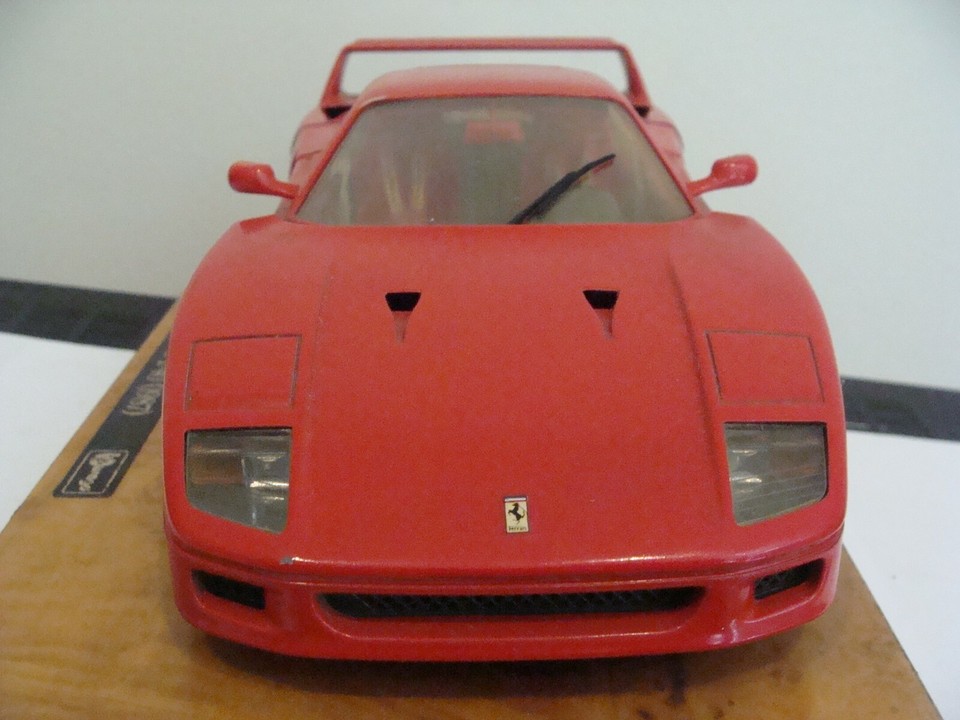 pièce détachée Ferrari F40 1/18 1/18e 1/18ème Tonka Polistil : Achat occasion | Figurines Tonka Bon état