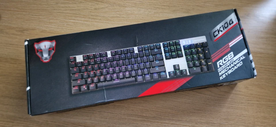 MOTOSPEED CK104 Mechanical Gaming Keyboard Blue Switches Wired USB Colorful - Image 2 of 4