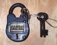 Cerradura de hierro fundido de la prisión de Alcatraz con 2 llaves acabado antiguo oxidado