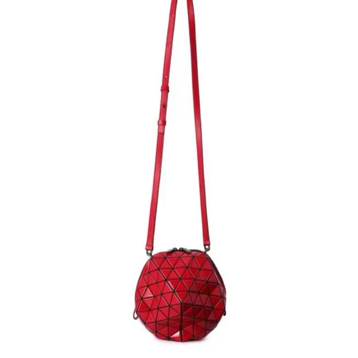 【超美品】issey miyake 変形ベスト エンジ 赤 Authentic VINTAGE BAO BAO ISSEY MIYAKE Leather Shoulder