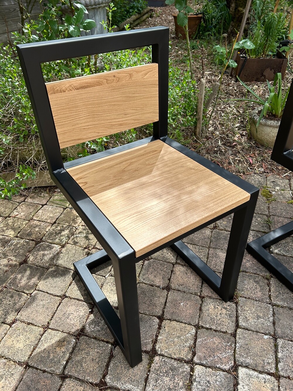 Chaise design métal et bois sur mesure Atelier Artisanat pour salle à manger - 2