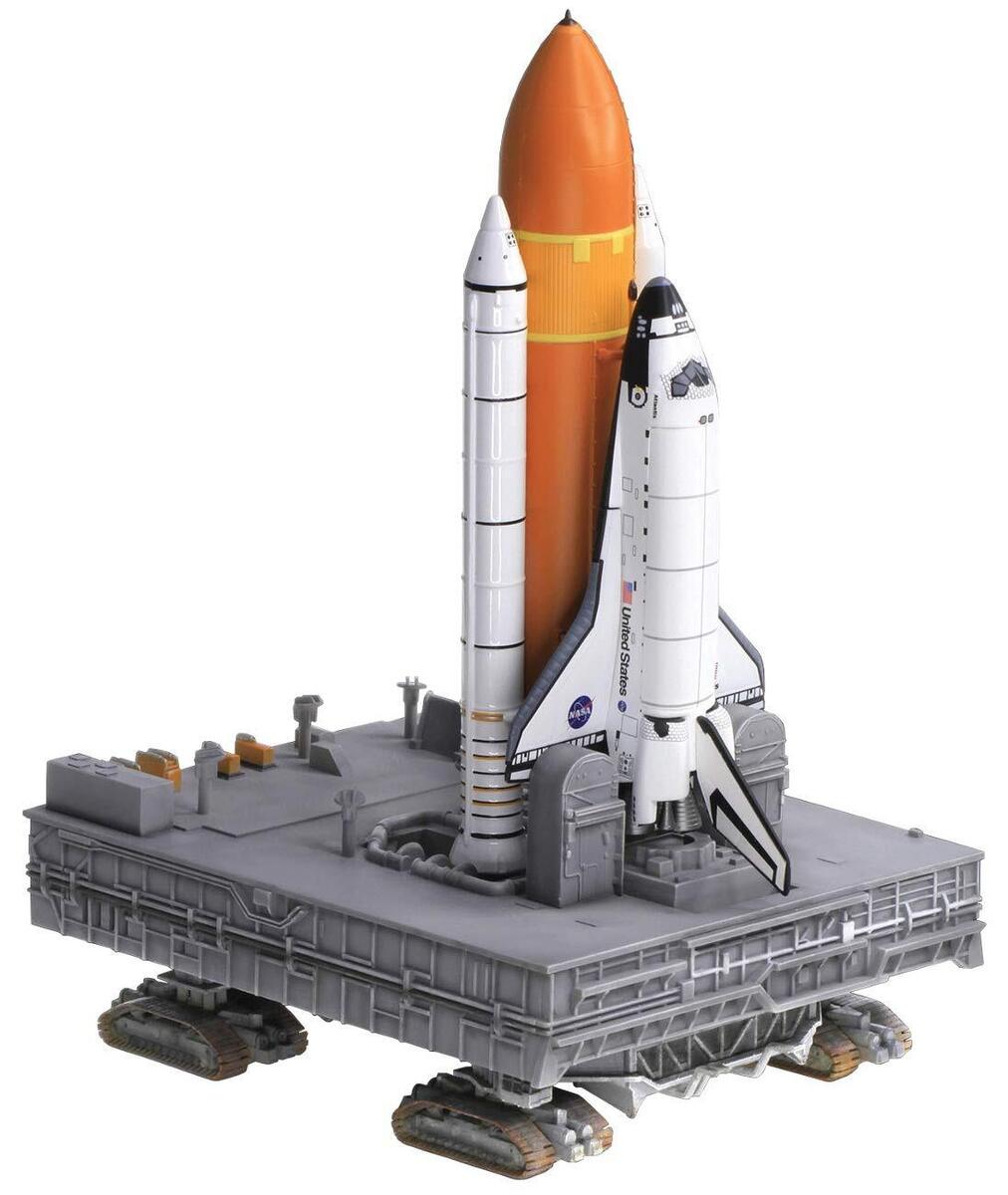 1/400 Space Shuttle with crawler transporter assembly 1/400 Space Shuttle with crawler transporter assembly